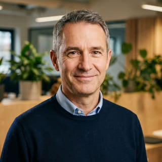 James Mitchell, el director ejecutivo de Marino Rendivo